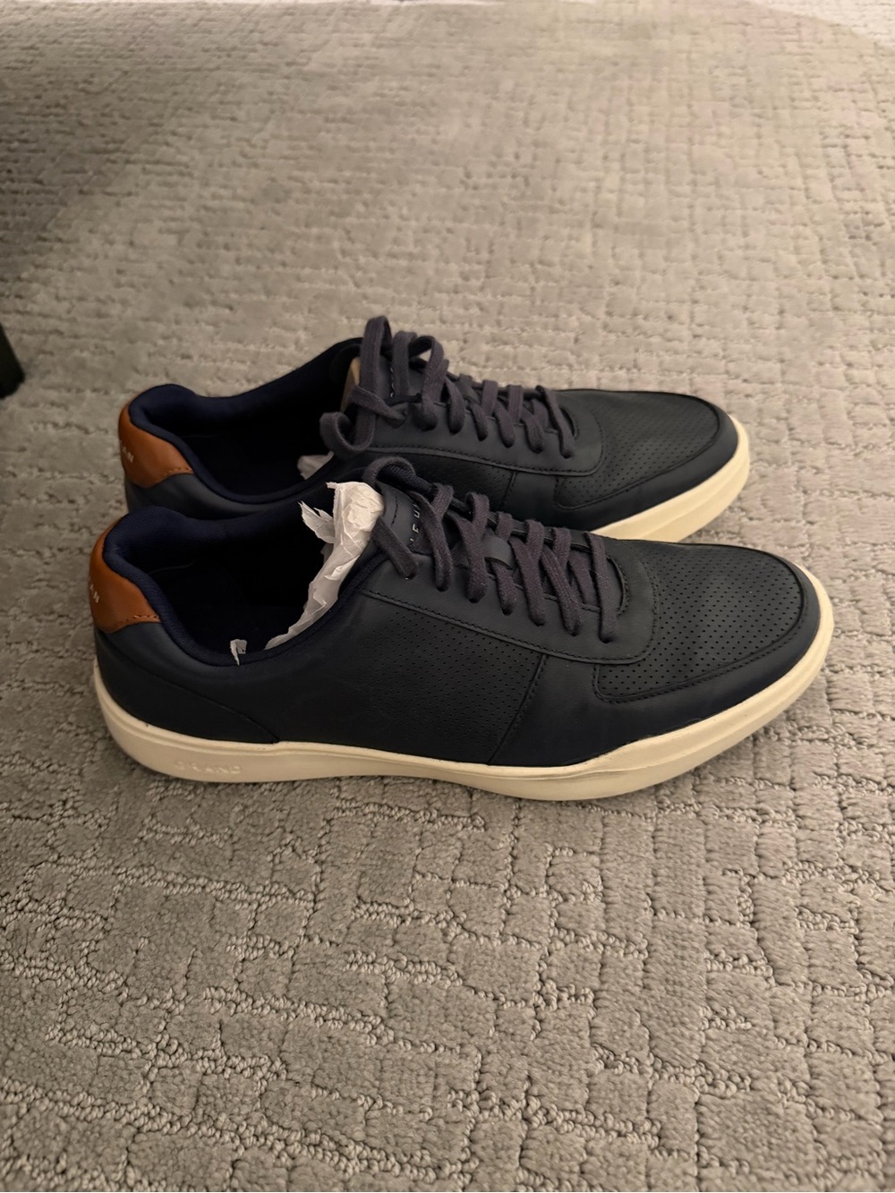Cole haan navy blue sneakers leather.
